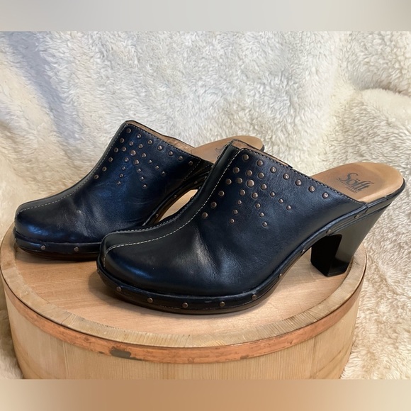 Sofft Mule Clog Heels Slip-on Studded Studs Leather Size 8 - Picture 1 of 7